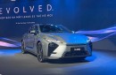 Lexus ES thế hệ mới chốt giá từ 2,34 tỷ đồng tại Việt Nam, chỉ còn bản hybrid và thuần điện